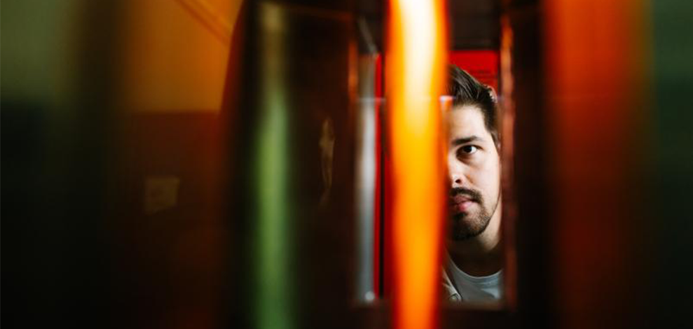 Jonas Thiel optimiert die Tornado-Plasma-Technik für verschiedene Anwendungen.
